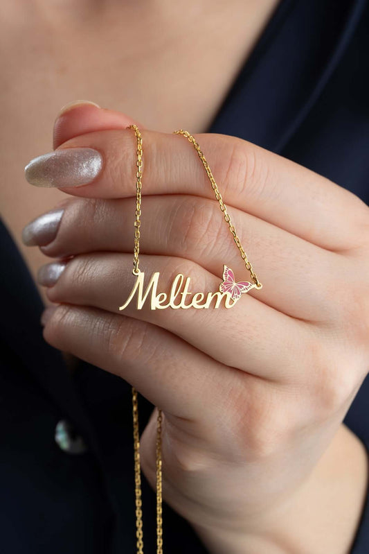 Kişiye Özel İsimli ve Mineli Kelebek Detaylı Gümüş Kolye - ÖzelSen