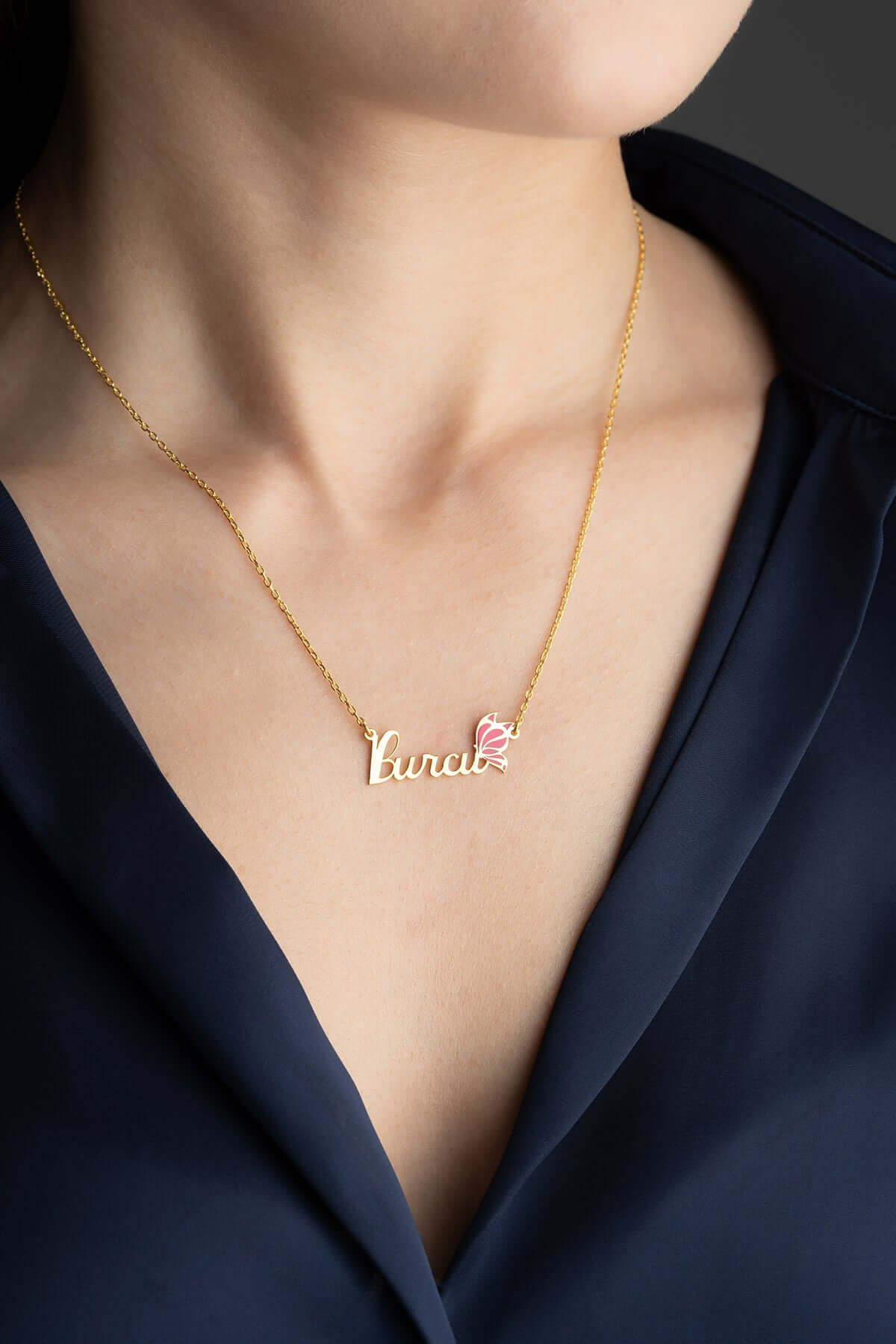 Kişiye Özel İsimli ve Mineli Kuş Motifli Gümüş Kolye - ÖzelSen