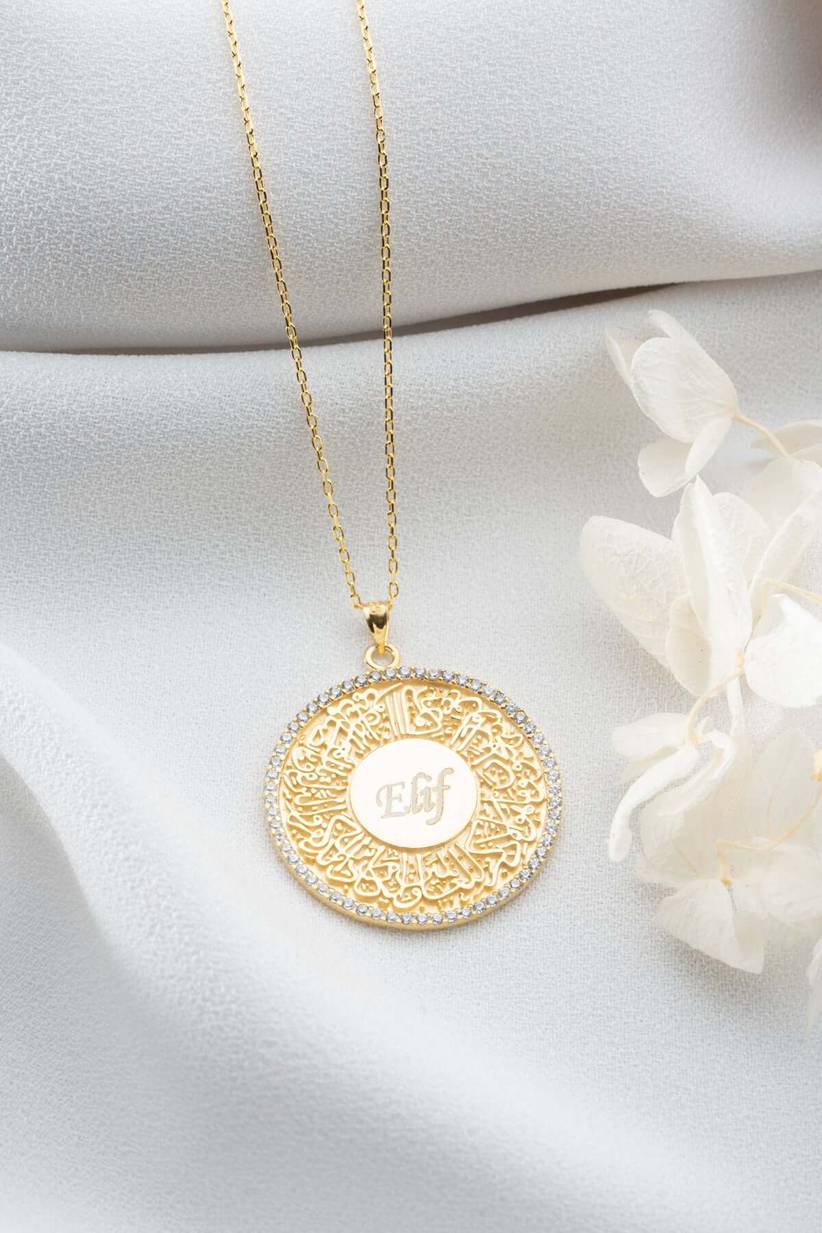 Kişiye Özel İsimli ve Nazar Dualı Gümüş Kolye - ÖzelSen