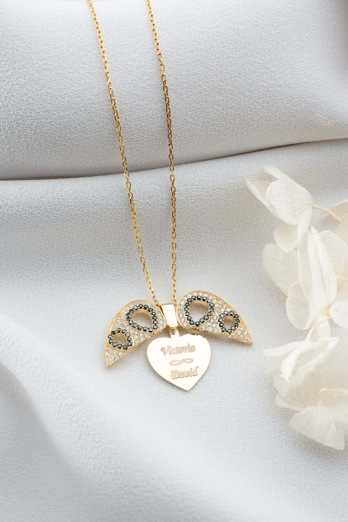 Kişiye Özel İsimli Zirkon Taşlı Kalpli Gümüş Kolye - ÖzelSen