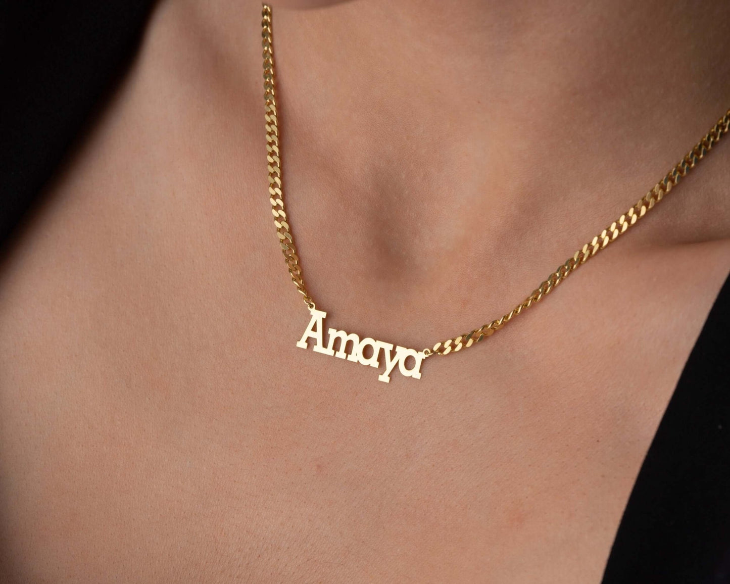 Kişiye Özel Kalın Curb Zincirli Blok Fontlu Gümüş İsimli Kolye - ÖzelSen