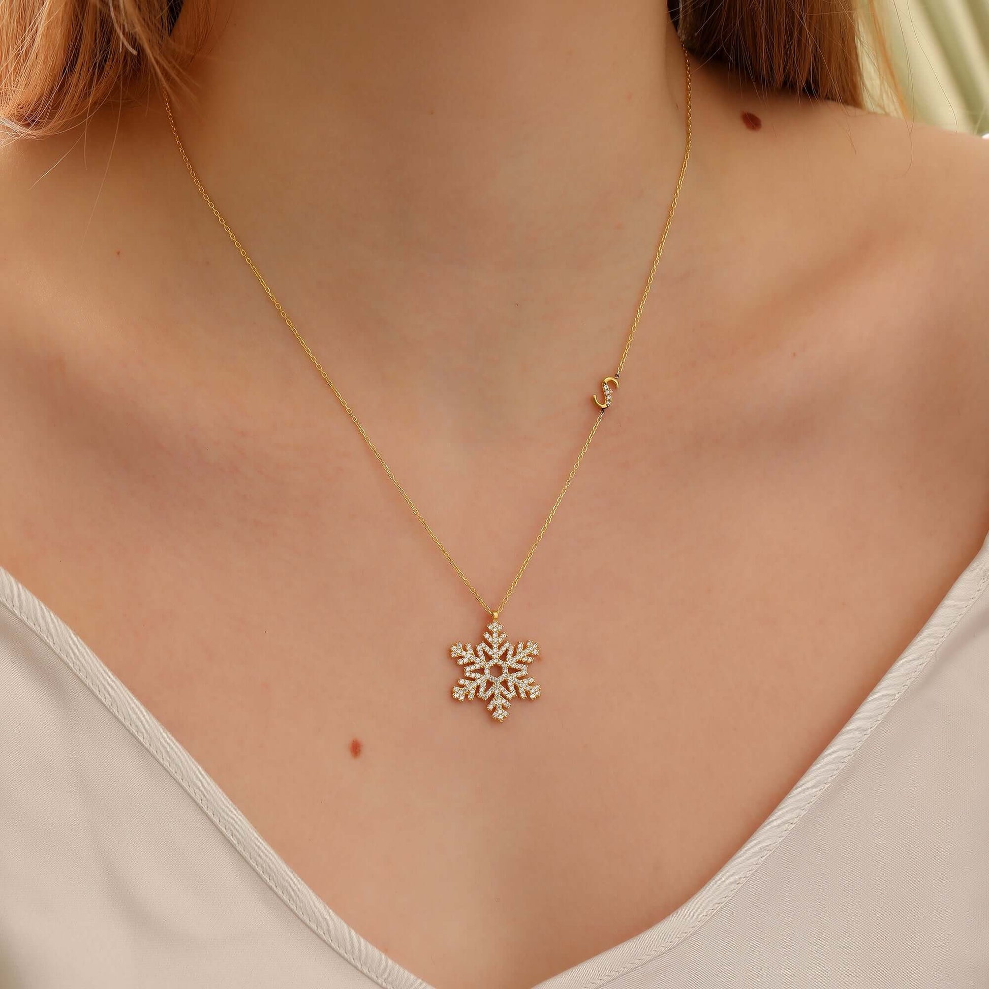 Zirkon Taşlı Kar Tanesi 925 Ayar Gümüş Harfli Kolye - ÖzelSen