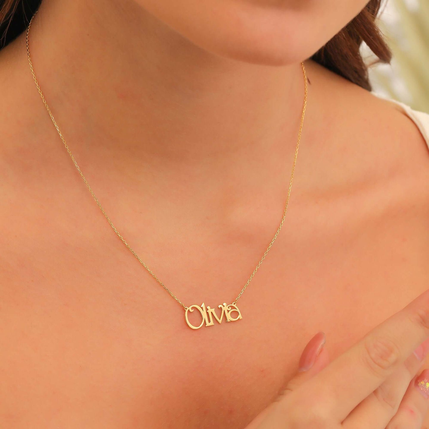 Kişiye Özel Modern Blok Fontlu Gümüş İsimli Kolye - ÖzelSen