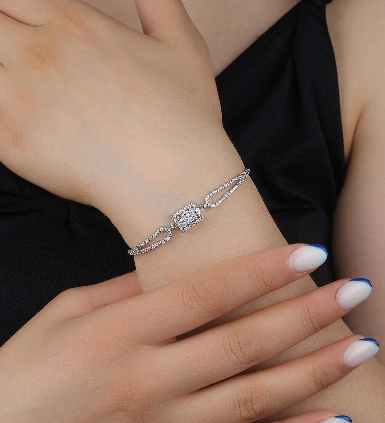 ÖzelSen 925 Ayar Gümüş Baget Kesim Taşlı Zarif Bileklik - ÖzelSen