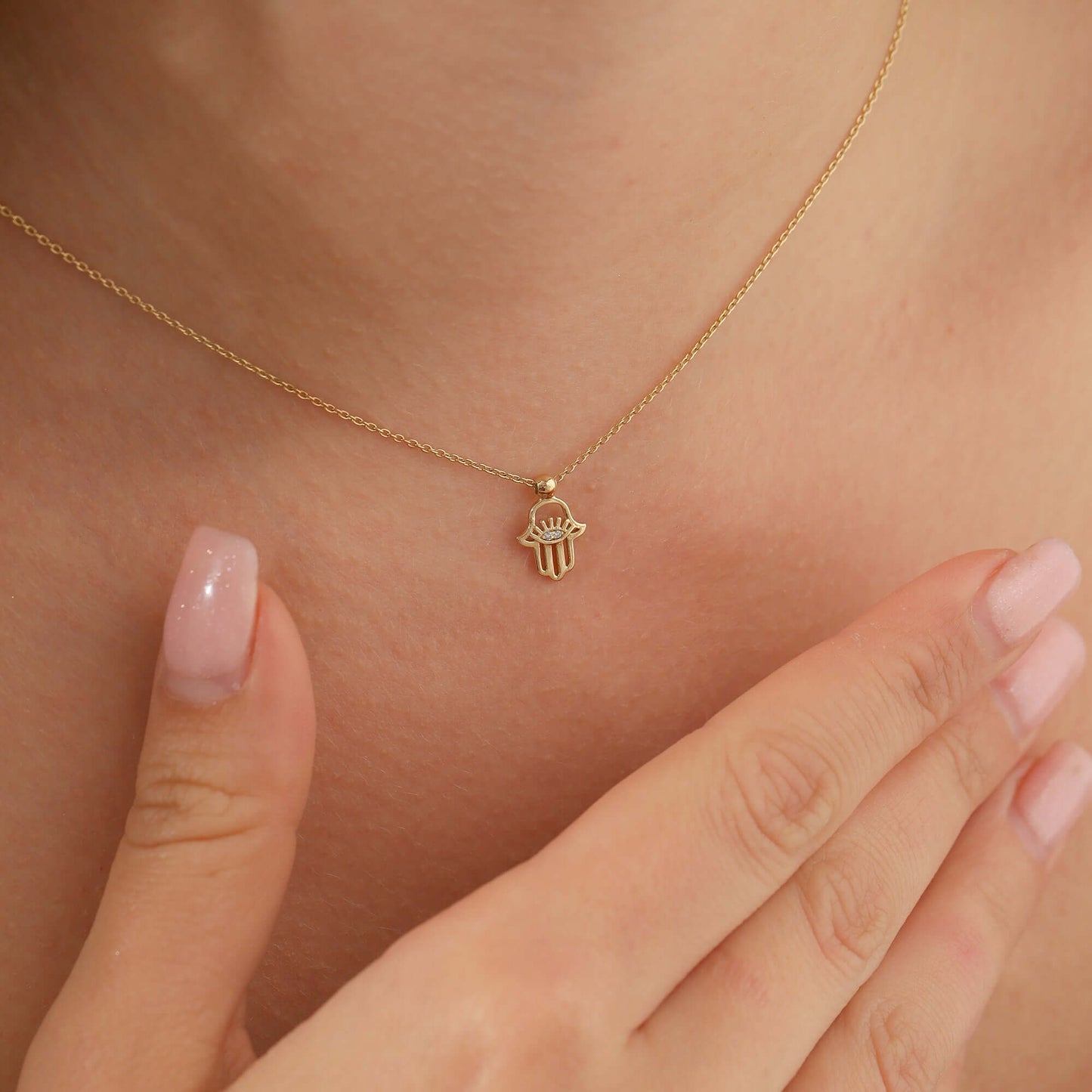 ÖzelSen 925 Ayar Gümüş Fatma Ana Eli Minimal Kolye - ÖzelSen