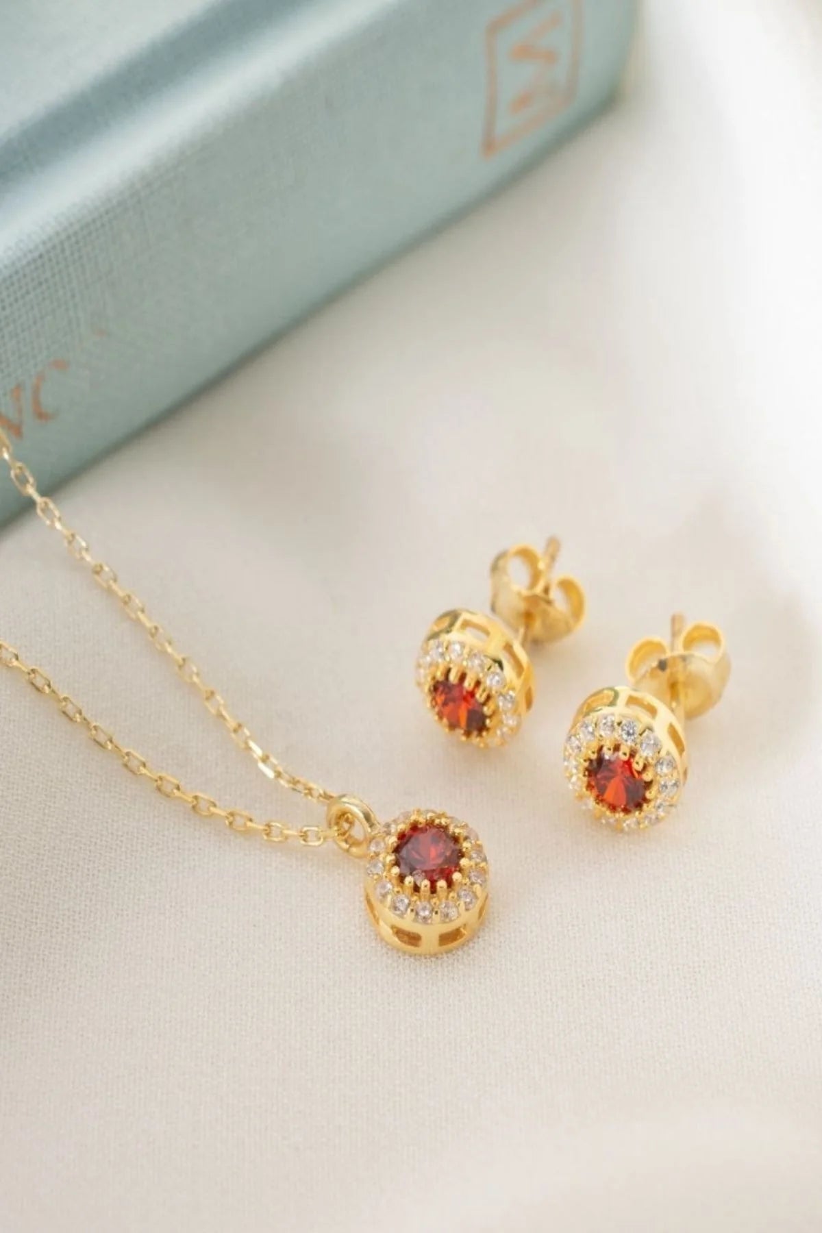 Ocak Ayı Doğum Taşı (Garnet) 925 Ayar Altın Kaplama Gümüş Set – 2