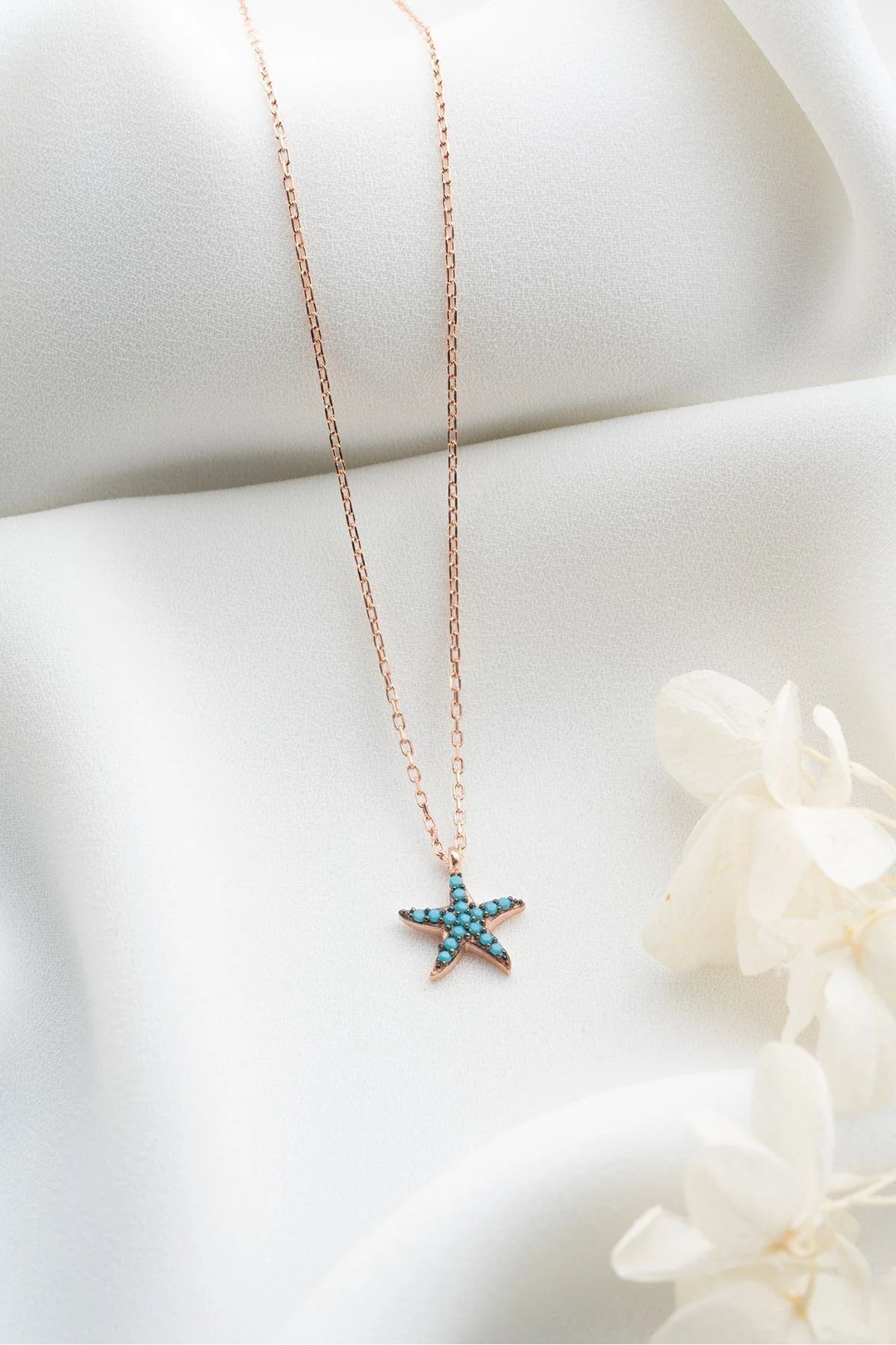 Zirkon Taşlı Lotus Çiçeği 925 Ayar Rose Kaplama Gümüş Kolye