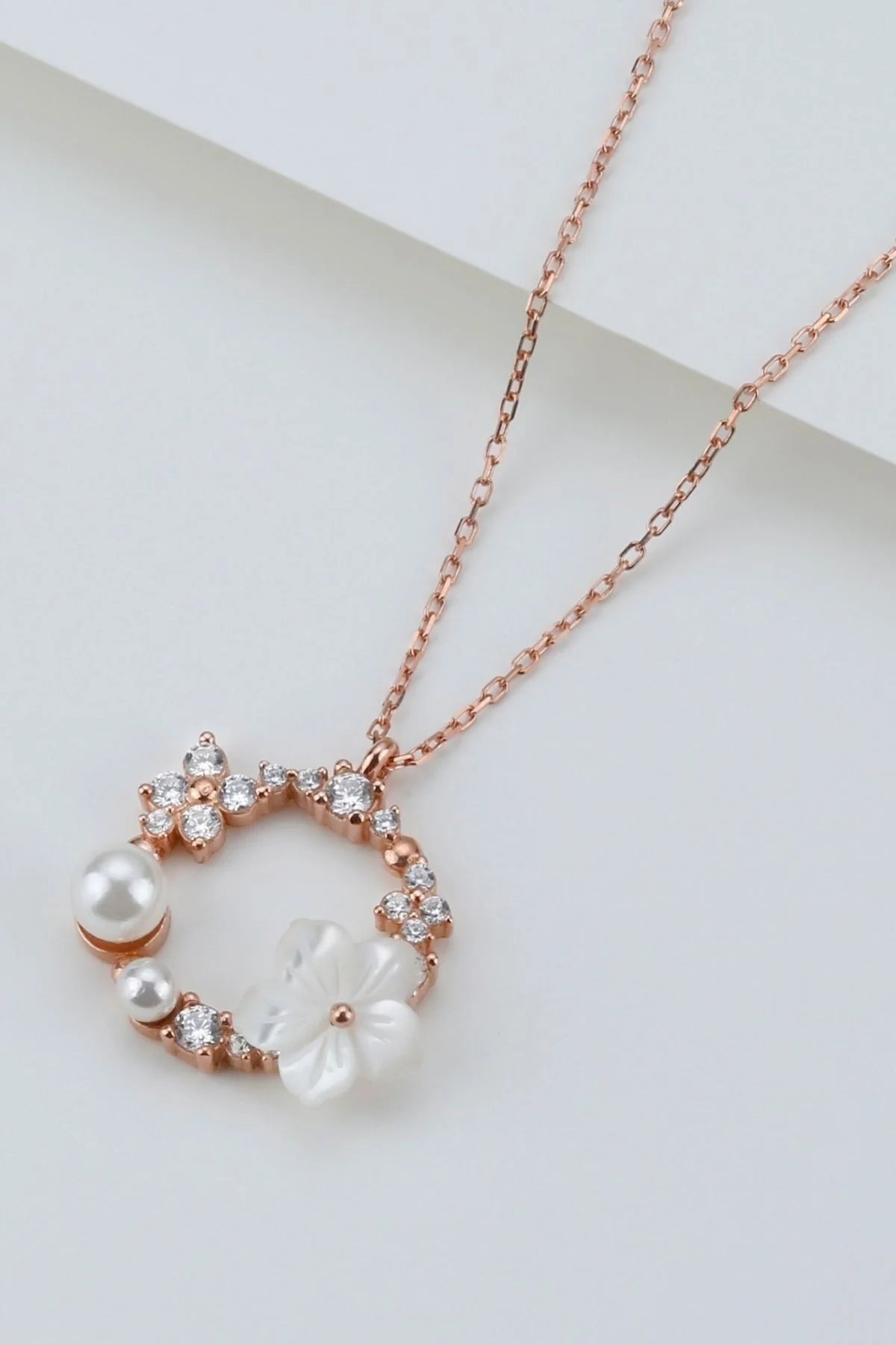 Sedefli Gül 925 Ayar Rose Kaplama Gümüş Kolye