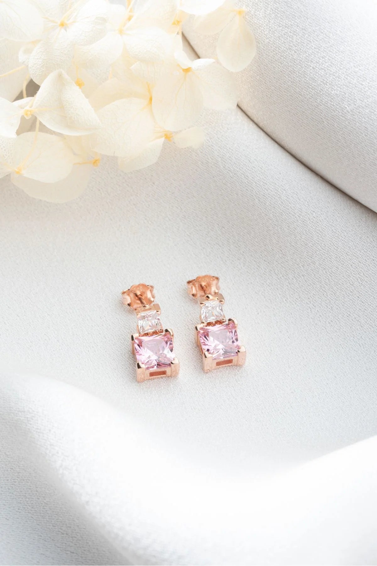 Baget Taşlı 925 Ayar Rose Kaplama Gümüş Küpe