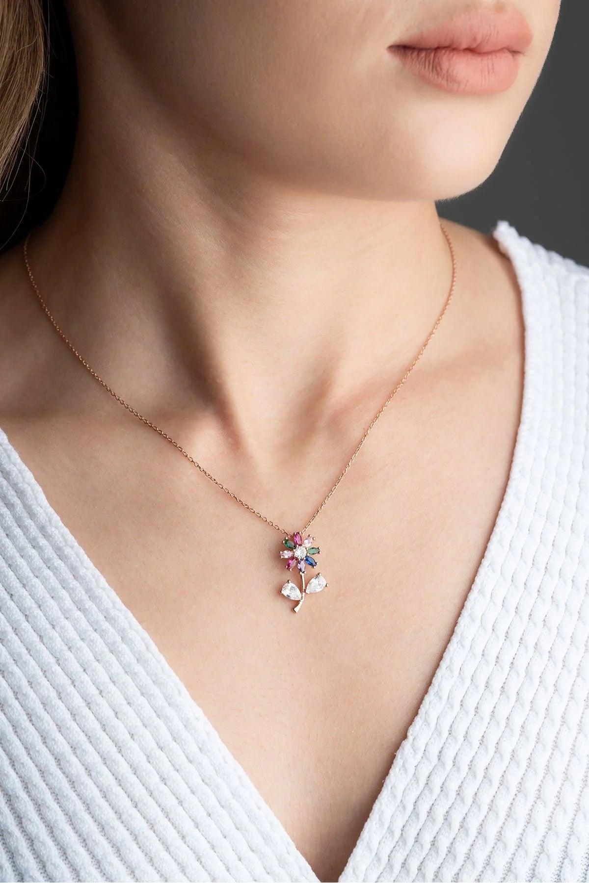 Renkli Çiçek 925 Ayar Rose Kaplama Gümüş Kolye