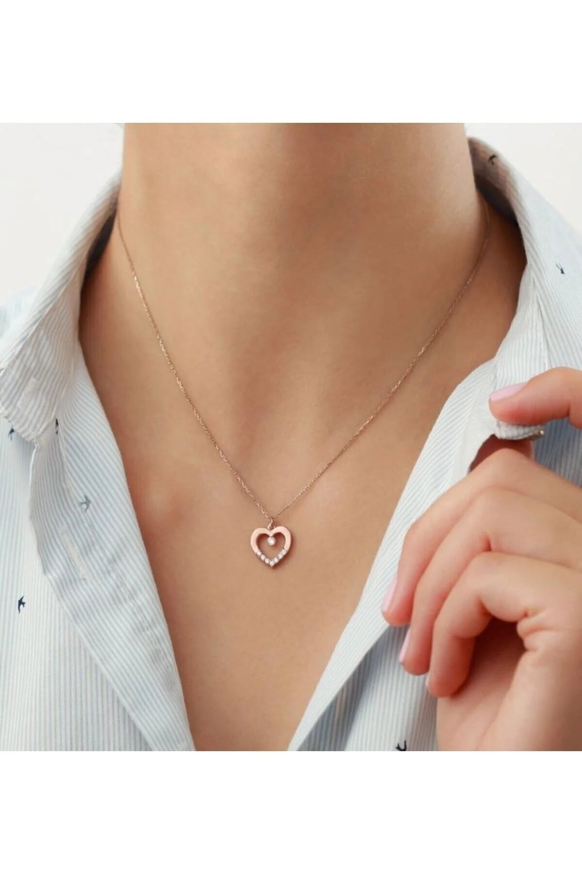 Kalpli Tektaş 925 Ayar Rose Kaplama Gümüş Kolye