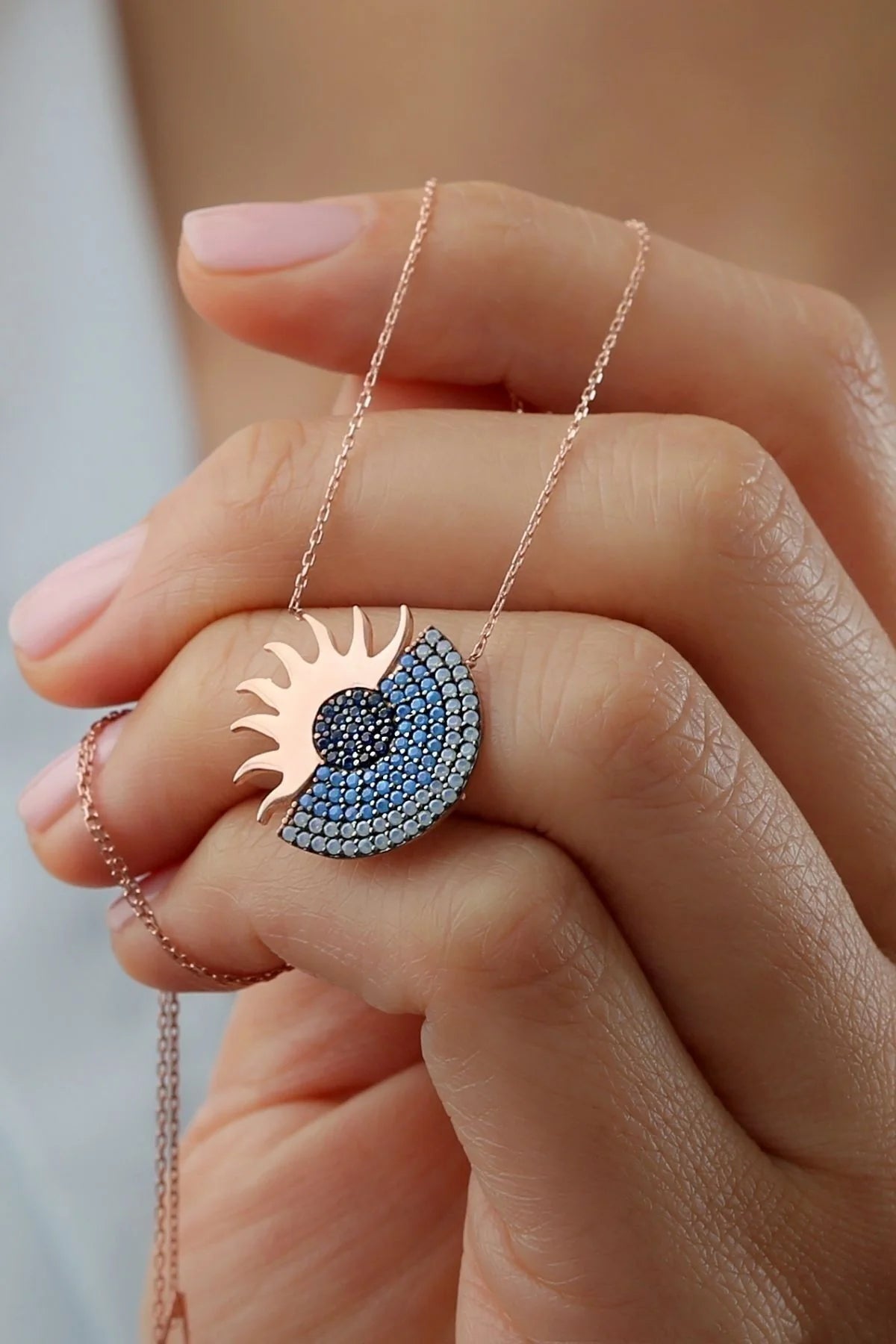 Nano Taşlı Güneş 925 Ayar Rose Kaplama Gümüş Kolye