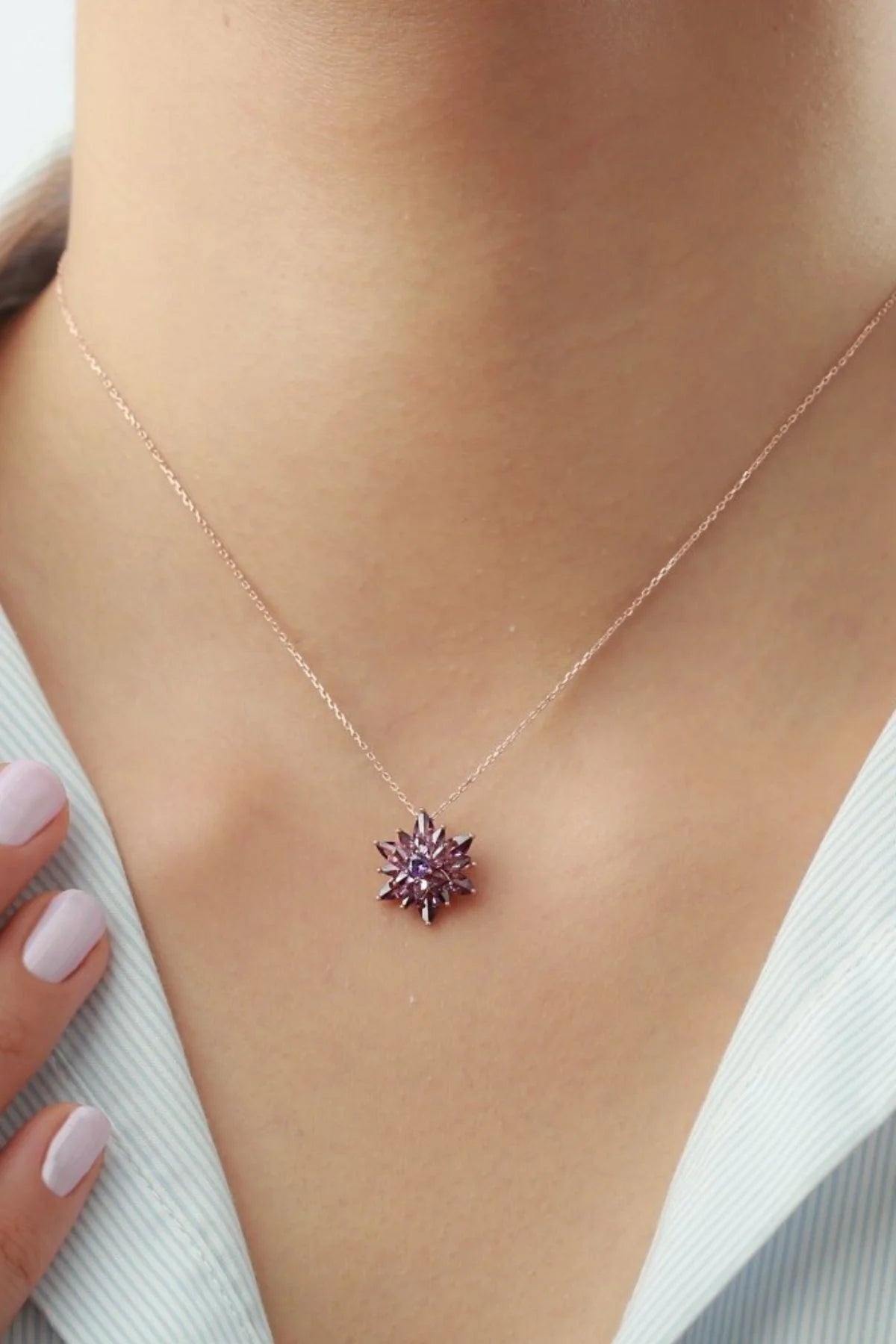 4 Katman Lotus Çiçeği 925 Ayar Rose Kaplama Gümüş Kolye