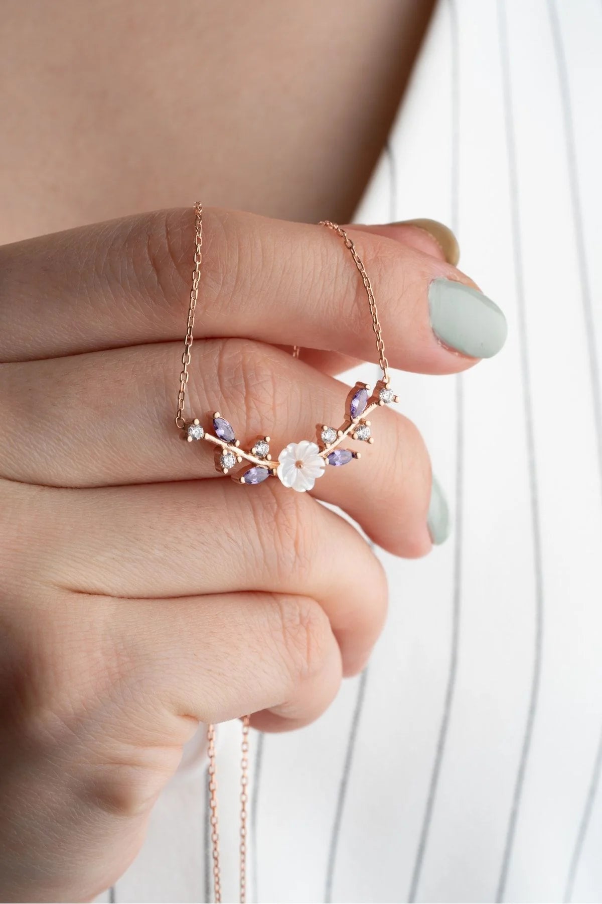 Sedefli Çiçek 925 Ayar Rose Kaplama Gümüş Kolye