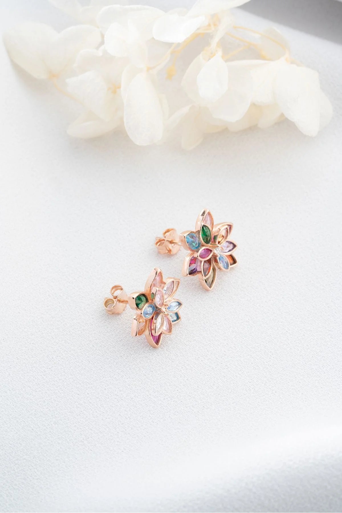 Renkli Taşlı Lotus 925 Ayar Rose Kaplama Gümüş Küpe