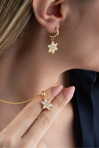 Zirkon Taşlı Lotus 925 Ayar Altın Kaplama Gümüş Set