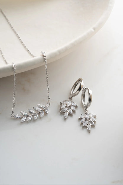 Zirkon Taşlı Yaprak 925 Ayar Gümüş Set