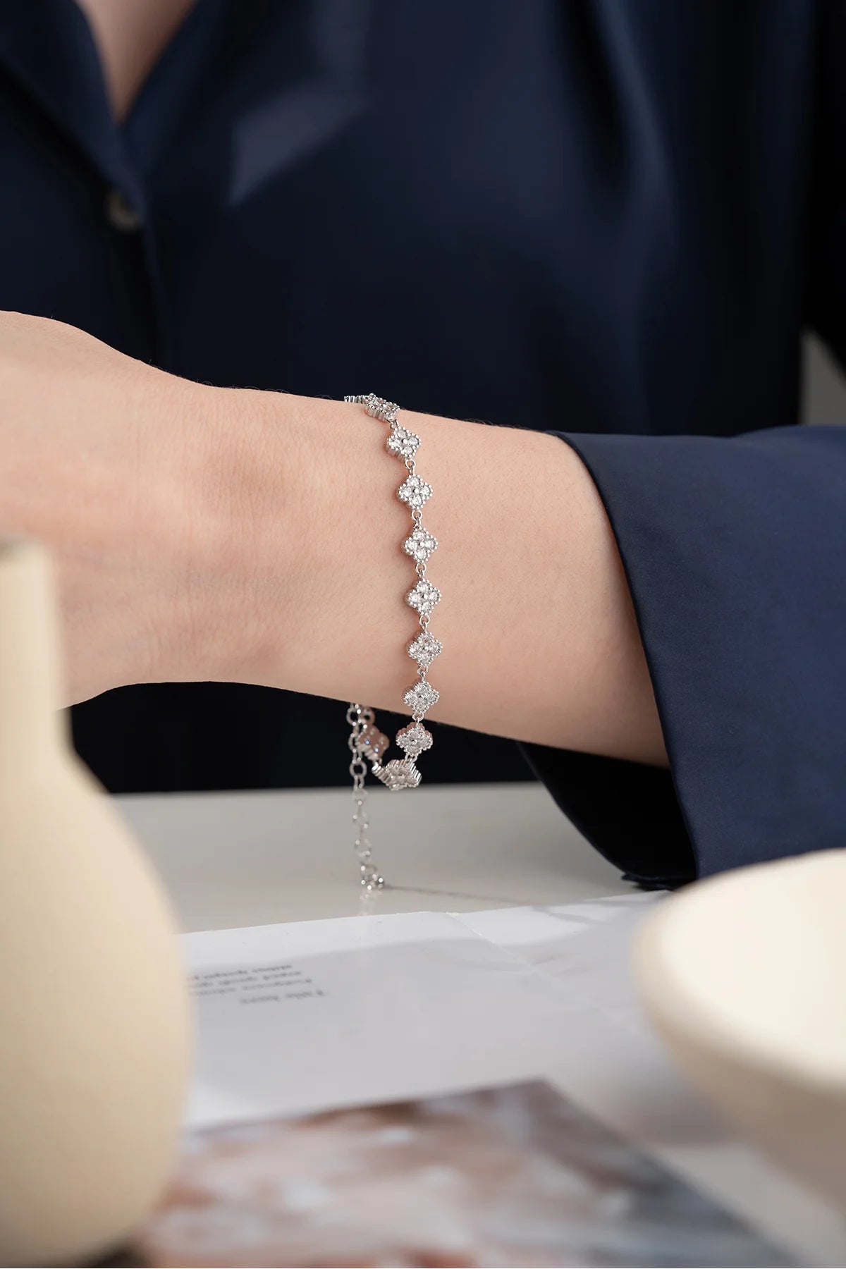 Zirkon Taşlı Yonca 925 Ayar Gümüş Bileklik