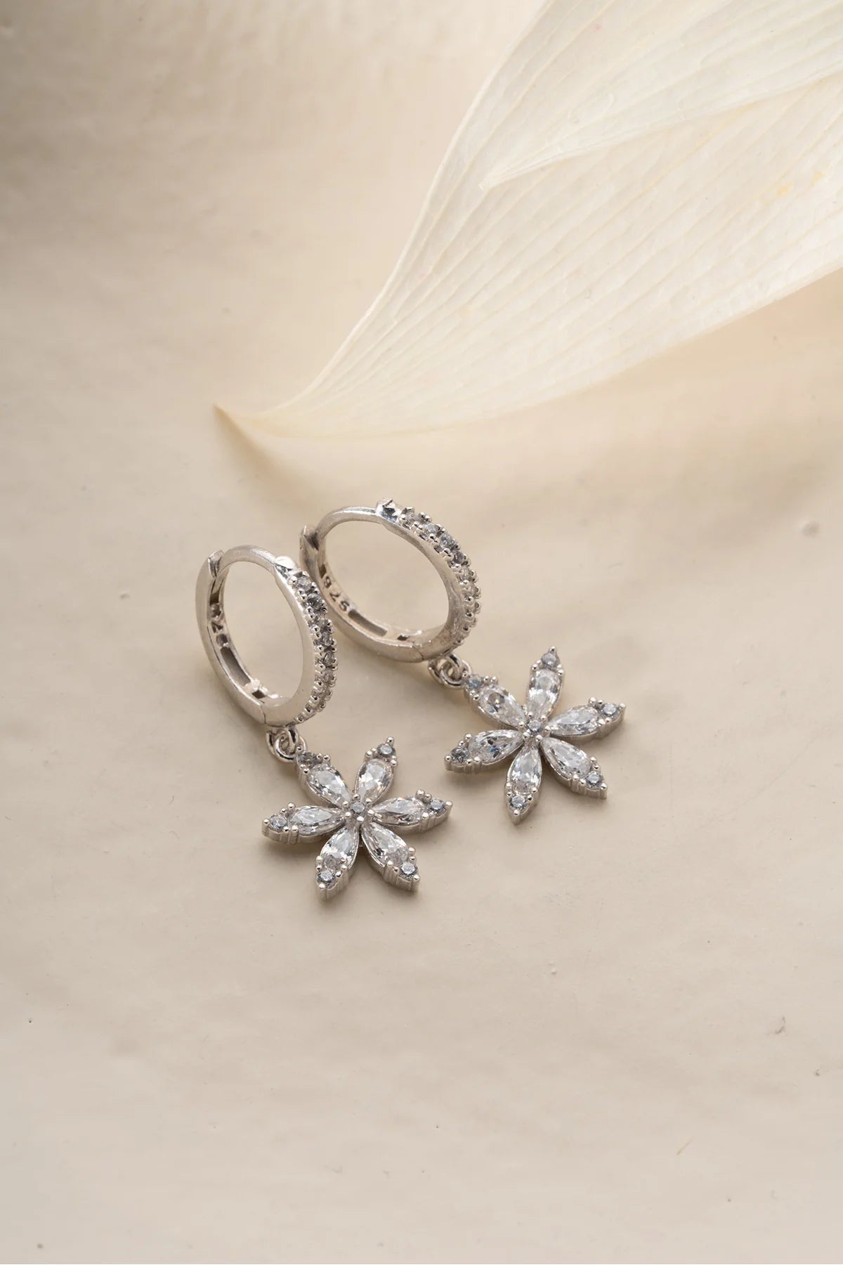 Lotus Çiçeği 925 Ayar Gümüş Küpe – 7