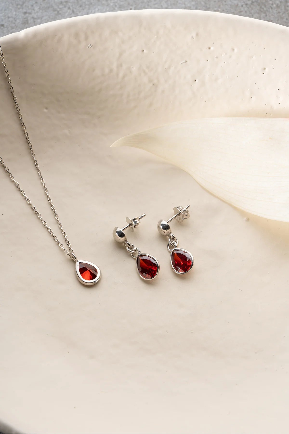 Amatis Taşlı Damla 925 Ayar Gümüş Set – 4