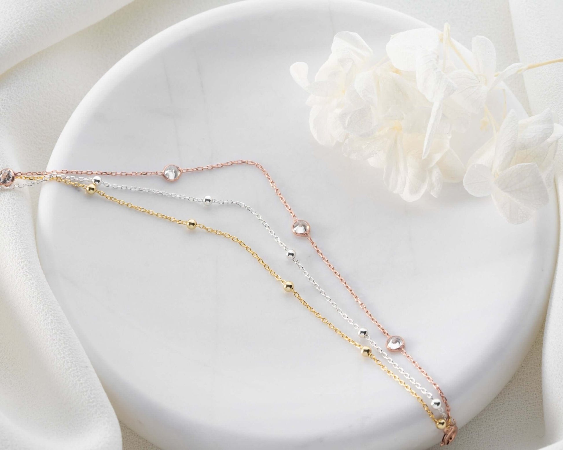 Zirkon Taşlı 925 Ayar Gümüş Dorika Kolye - ÖzelSen