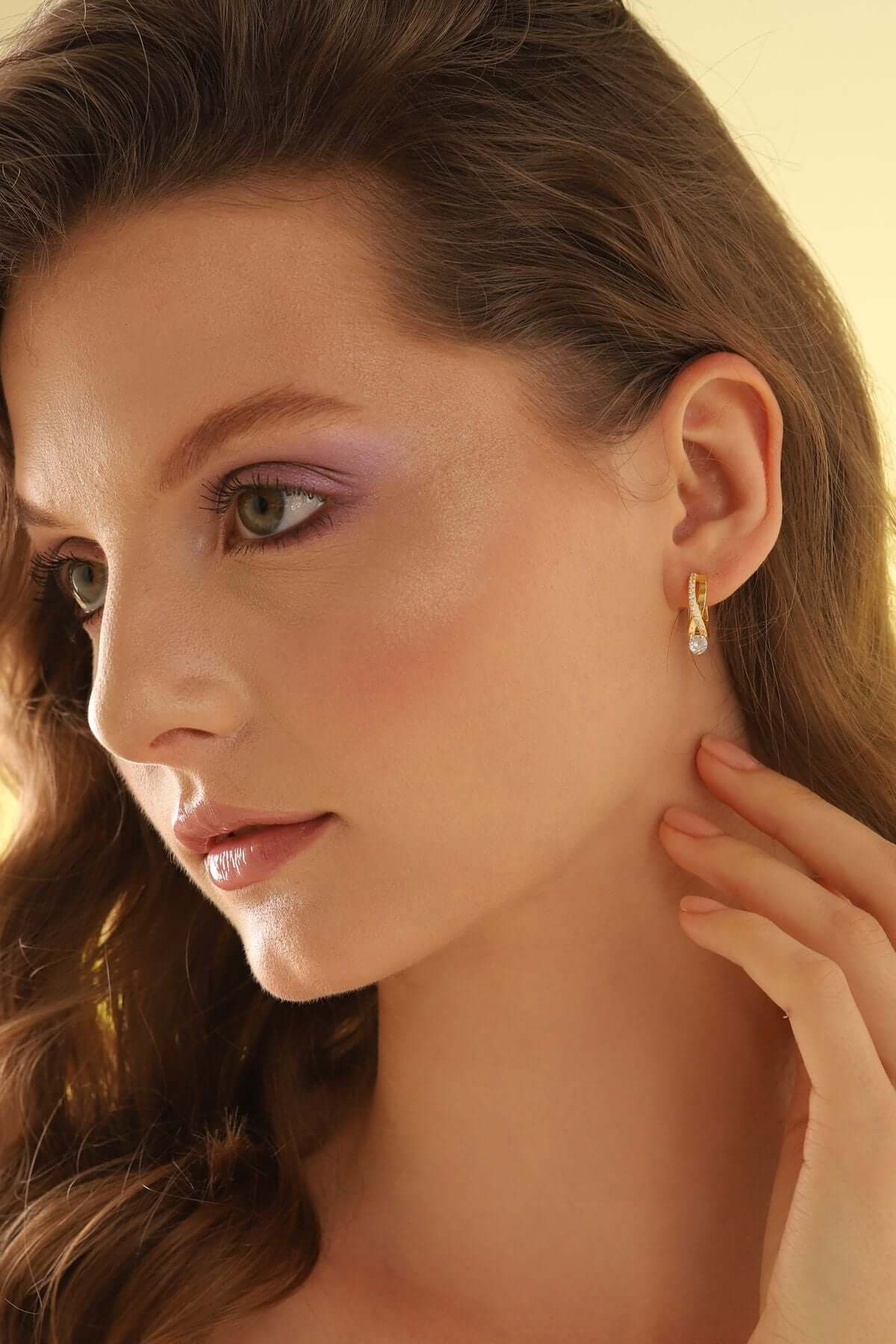 Zirkon Taşlı 925 Ayar Gümüş Sonsuzluk Küpe - ÖzelSen