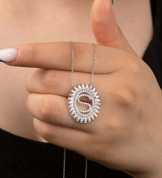 Zirkon Taşlı Yuvarlak 925 Ayar Gümüş Harfli Kolye - ÖzelSen